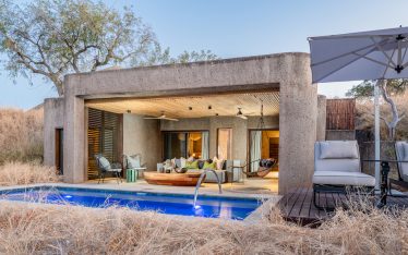 Sabi Sabi Earth Lodge luxury suite