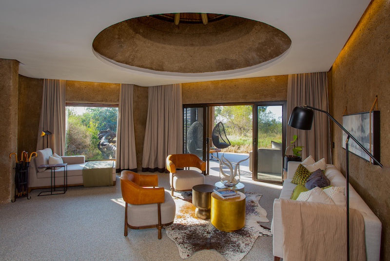 Amber-Presidential-Villa-Earth-Lodge-3