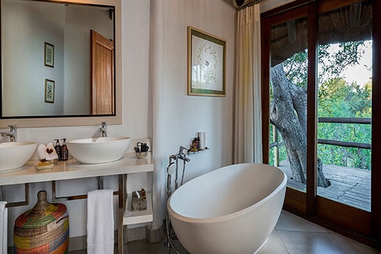 Elephant-Room-Safari-Lodge-2