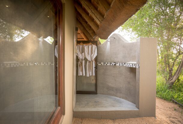 Kambaku River Sands Luxury Suite 1 Kambaku River Sands Luxury Suite 1