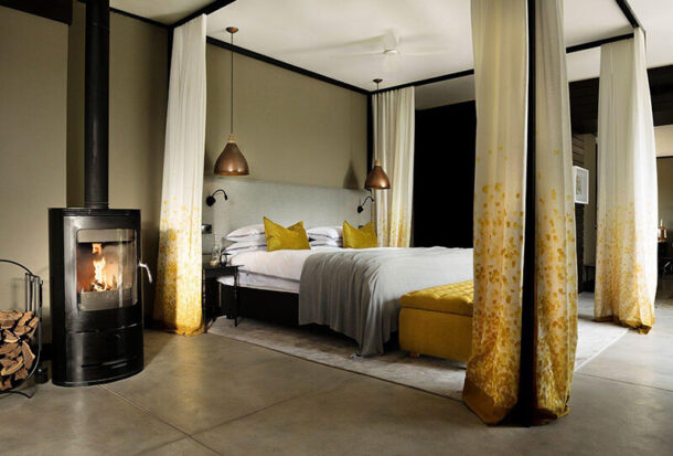 Knobthorn-Suite-3 Knobthorn-Suite-3