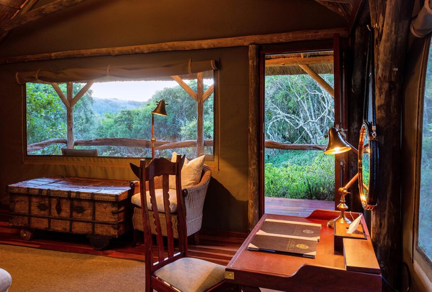 Luxury-Safari-Tents-6-1 Luxury-Safari-Tents-6-1