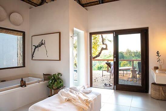 Superior-Chalets-Londolozi-Varty-Camp-4