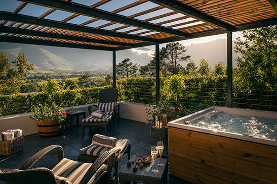 Leeu-Estates-The-Oaks-Hot-tub-1