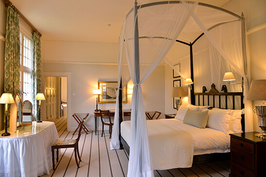 Presidential-Suite-Victoria-Falls-Hotel-4