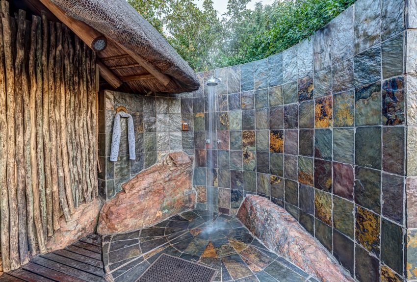 Etali Safari Lodge Luxury Suite 8 Etali Safari Lodge Luxury Suite 8