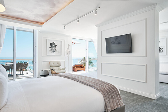 Junior-Sea-Facing-Suite-3