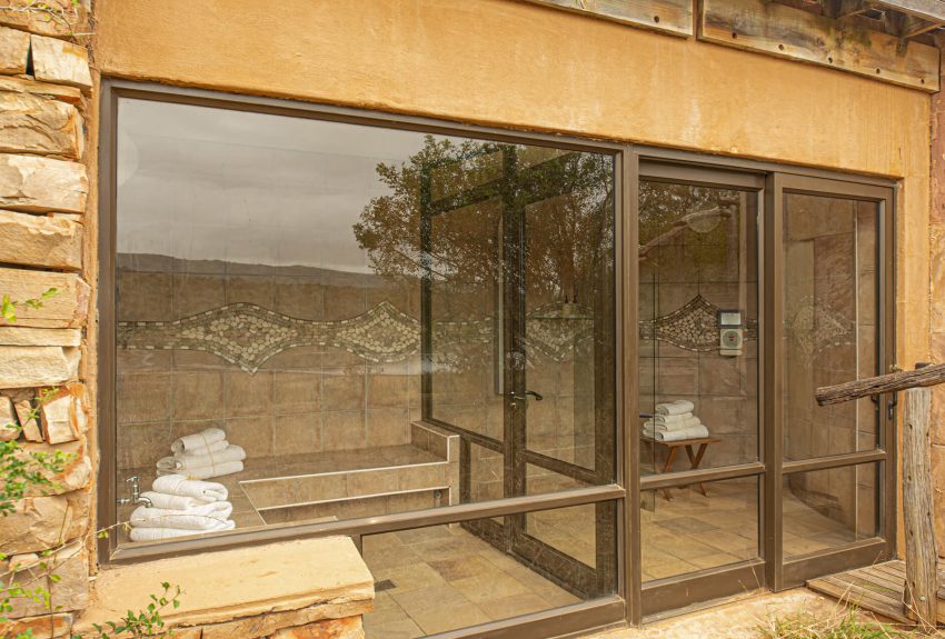 Pumba Water Lodge Kudu Chalet 7 Pumba Water Lodge Kudu Chalet 7