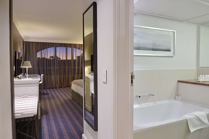 Raddison-Waterfront-Standard-room-Partial-Sea-View-4