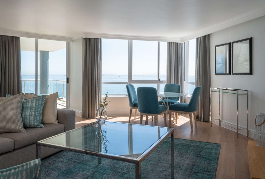 Raddison-Waterfront-Suite-2