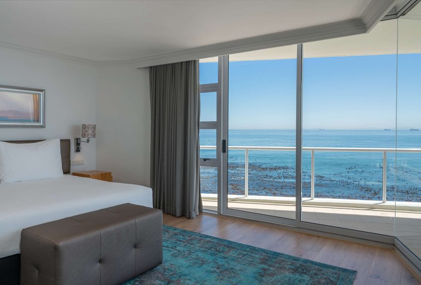 Raddison-Waterfront-Suite-5