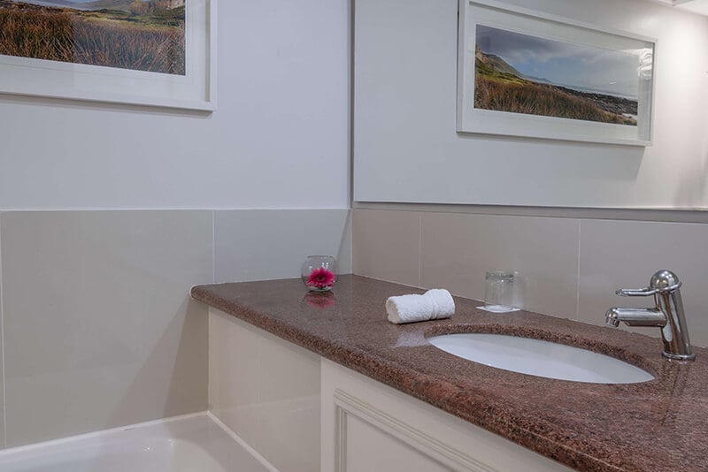 Raddison-Waterfront-Superior-room-with-balcony-4