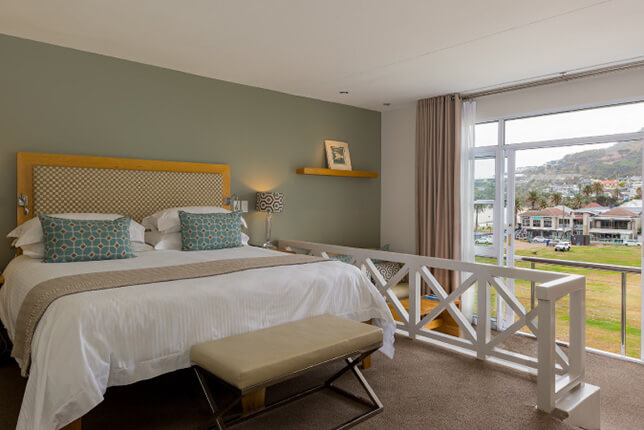 The-Bay-Hotel-Sea-and-mountain-rooms-1-1