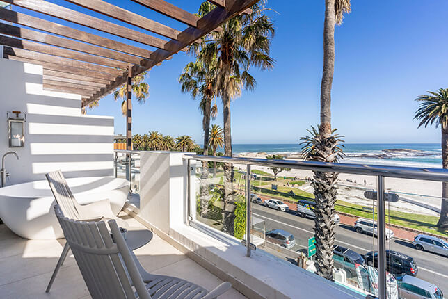 The-Bay-Hotel-Sea-view-suite-two-bedroom-family-inter-leading6