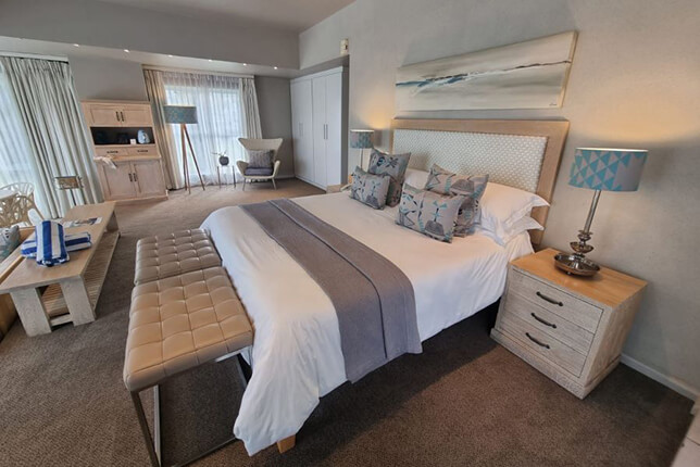 The-Bay-Hotel-Sky-Panoramic-Suite1