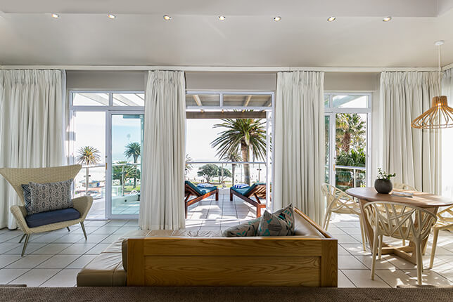 The-Bay-Hotel-Sky-Panoramic-Suite2