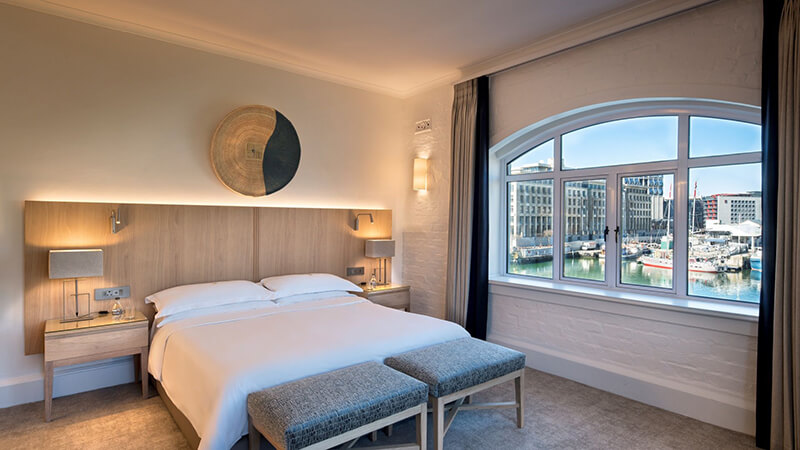 Victoria-Alfred-Hotel-Mountain-Facing-Rooms-3