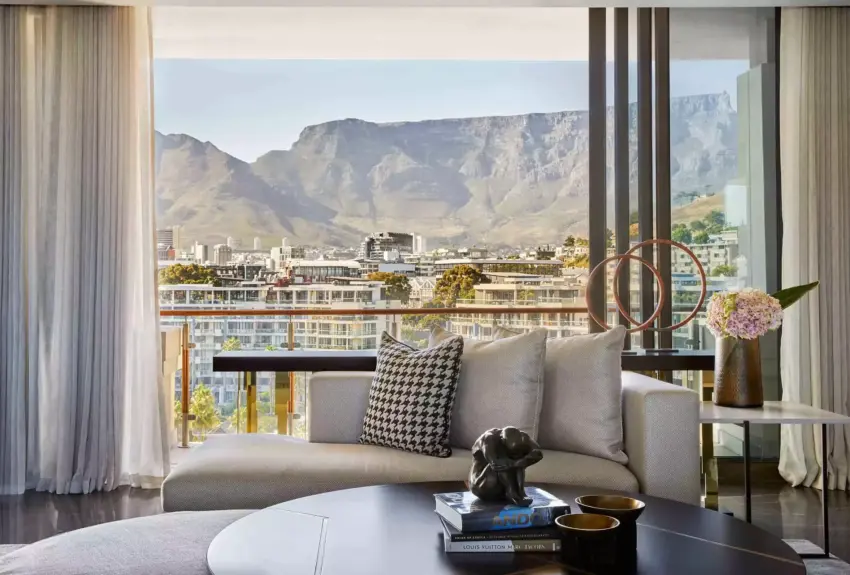 One & Only Lions Head Penthouse 2