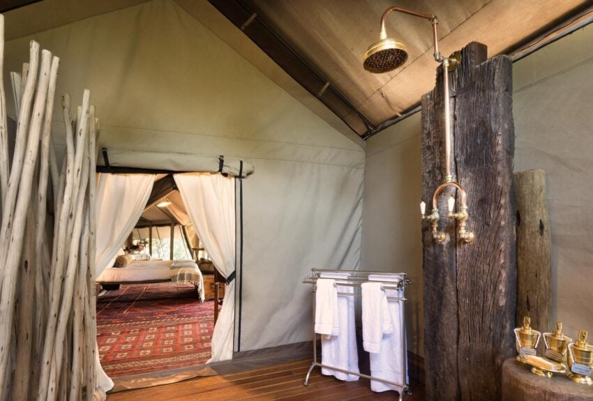 Selinda Explorers Camp