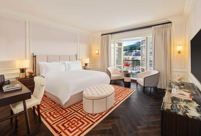 Deluxe Mountain View 2