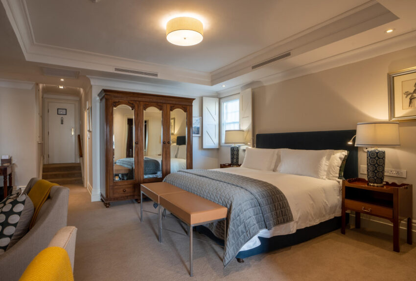 Ellerman Deluxe House Room 4