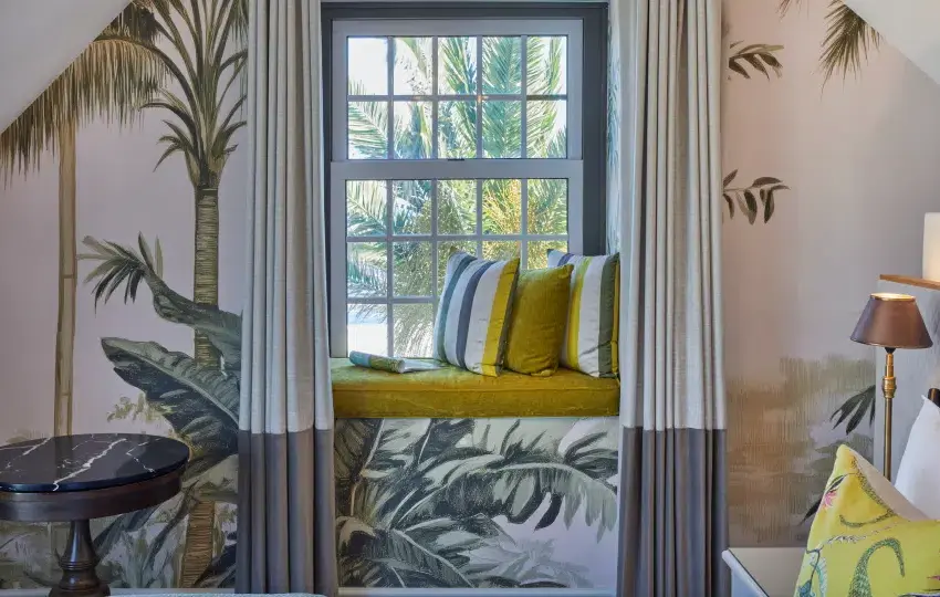 Luxury Balcony Suite 3